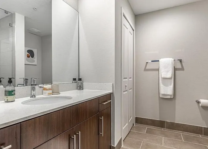 Landing Modern Apartment With Amazing Amenities